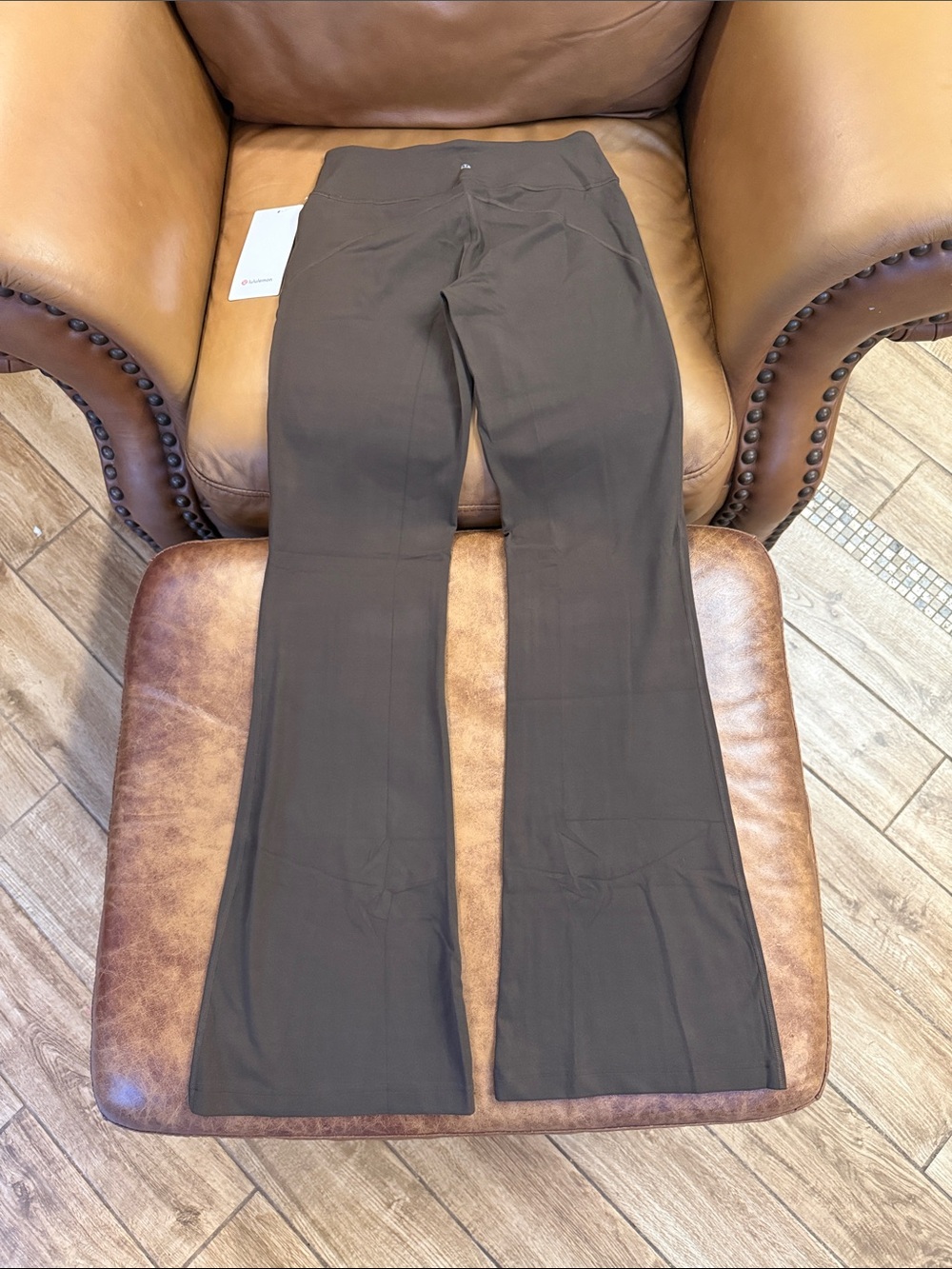 NWT Lululemon Groove Nulu High-Rise Flared Pant Sz 8 Regular Walnut Crunch Brown - Picture 2 of 4
